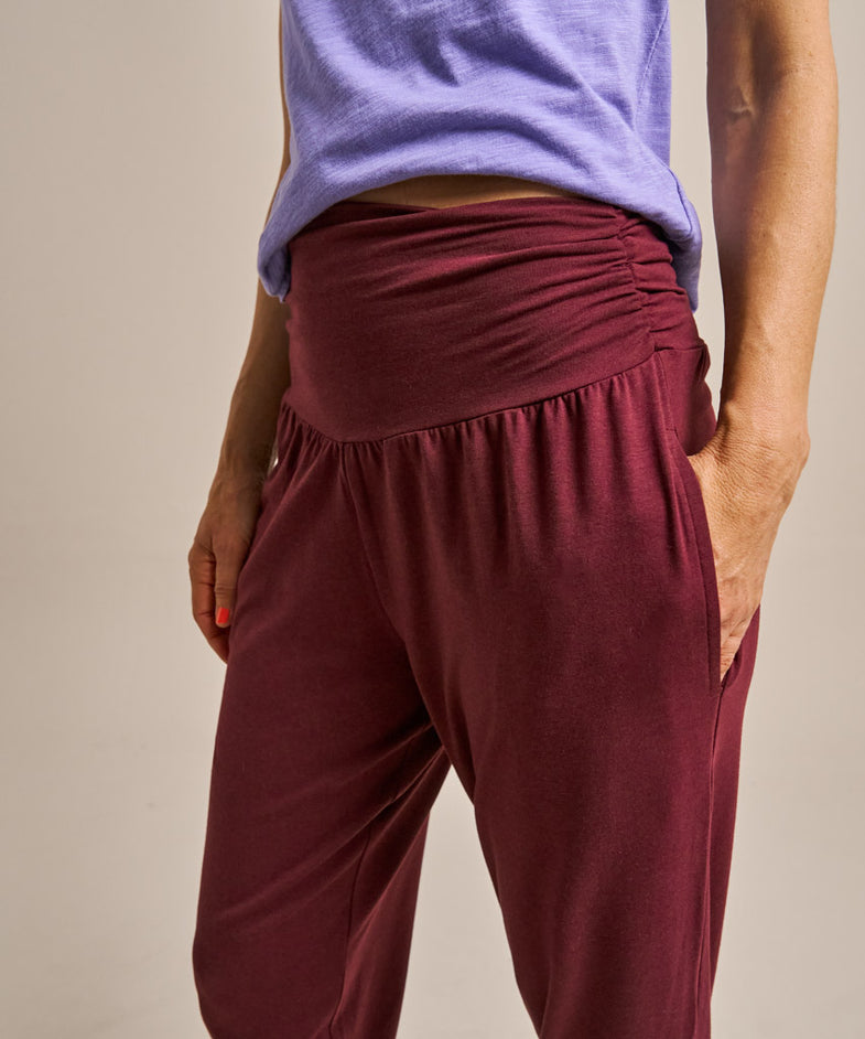 Bam1135 Grace Pant Dark Rose Garnet Clothing 4