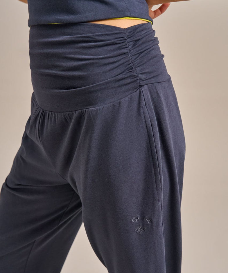 Bam1135 Grace Pant Storm Navy Bam Clothing 4