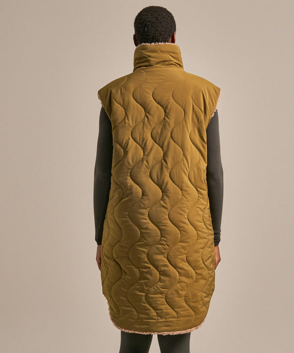 Bam2330 Zero Reversible Gilet Golden Olive Clothing 4