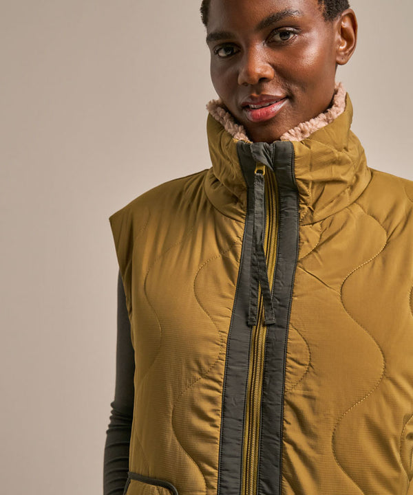 Bam2330 Zero Reversible Gilet Golden Olive Clothing 5