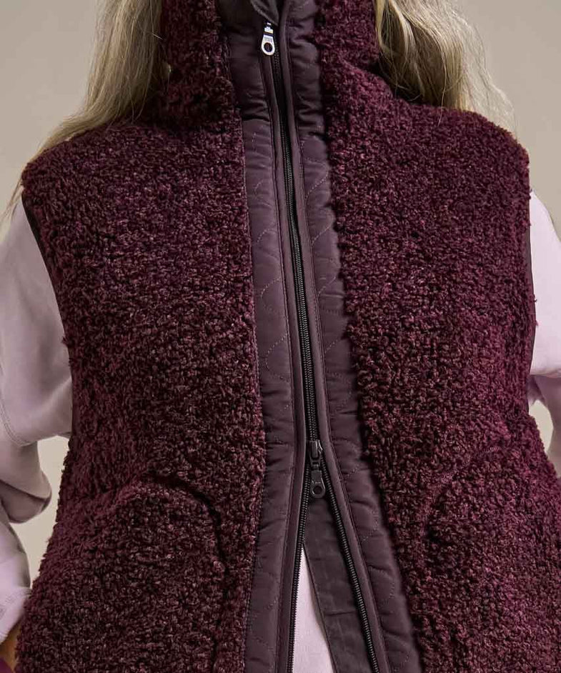 Bam2331 73 Zero Boxy Fleece Gilet Damson Bam Clothing 5