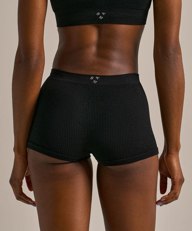 Bam2606 Seamless Midi Short Black Bam Clothing 3