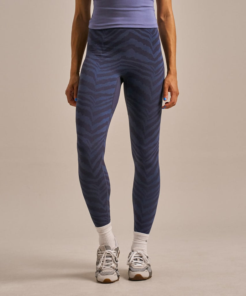 Bam2682 Seamless Legging Zebra Jacquard Storm Navy Bam Clothing 2