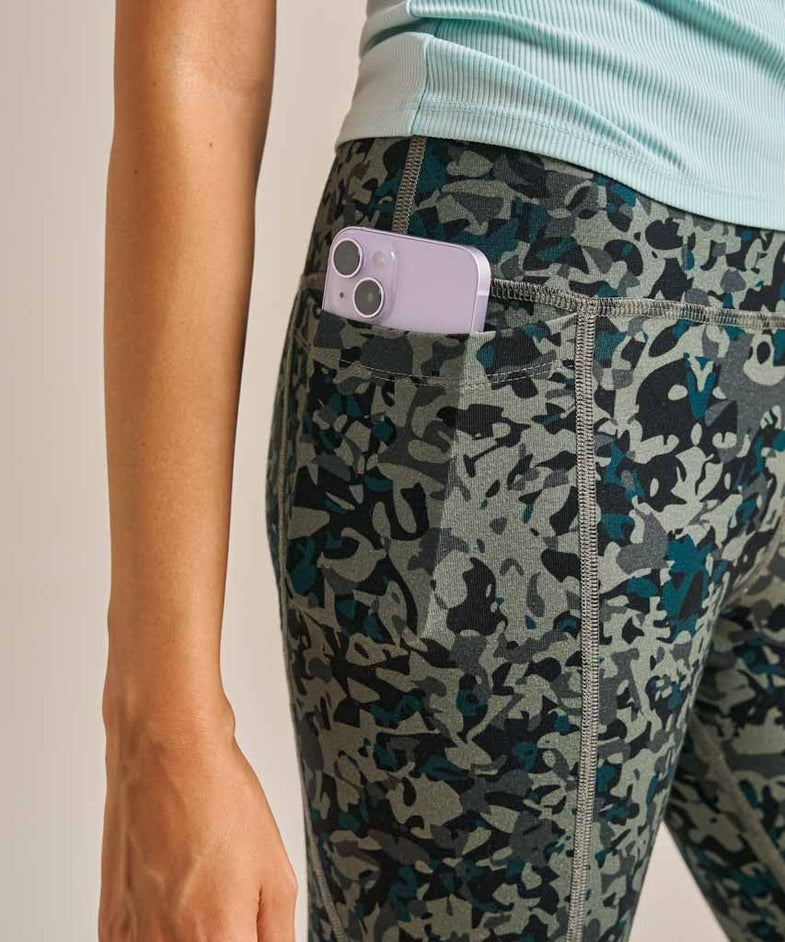 Bam2722 Enduro Pocket Leggings 78ths Natural Camo Green Bam Clothing 5