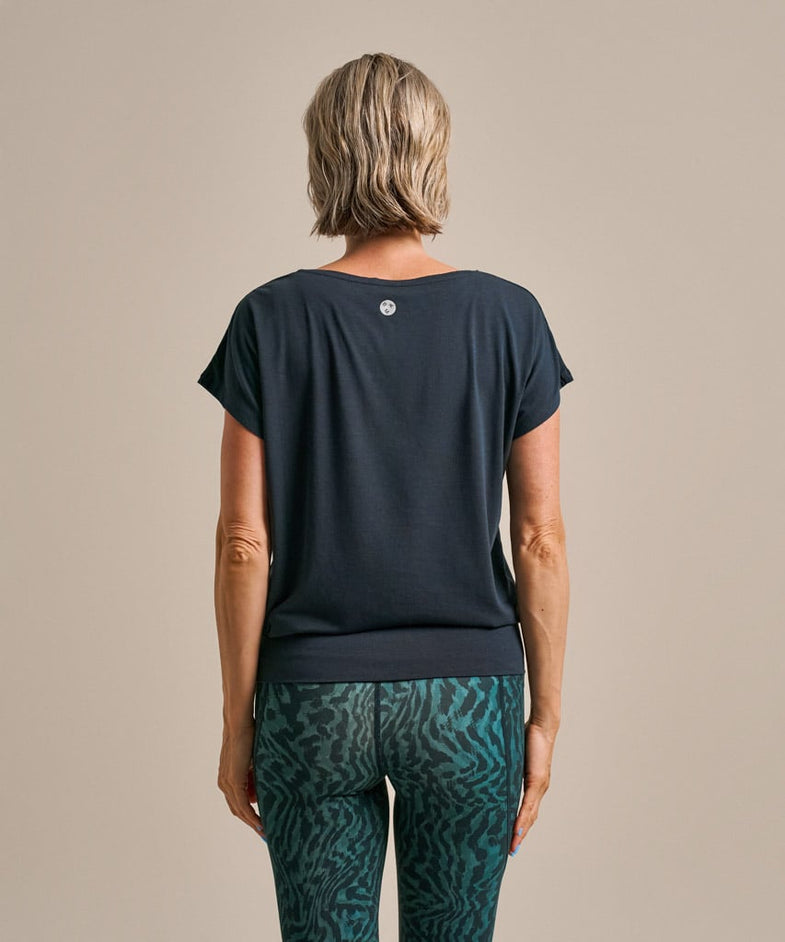 Bam2765 Short Sleeve Flow Top Mariner Navy Clothing 3