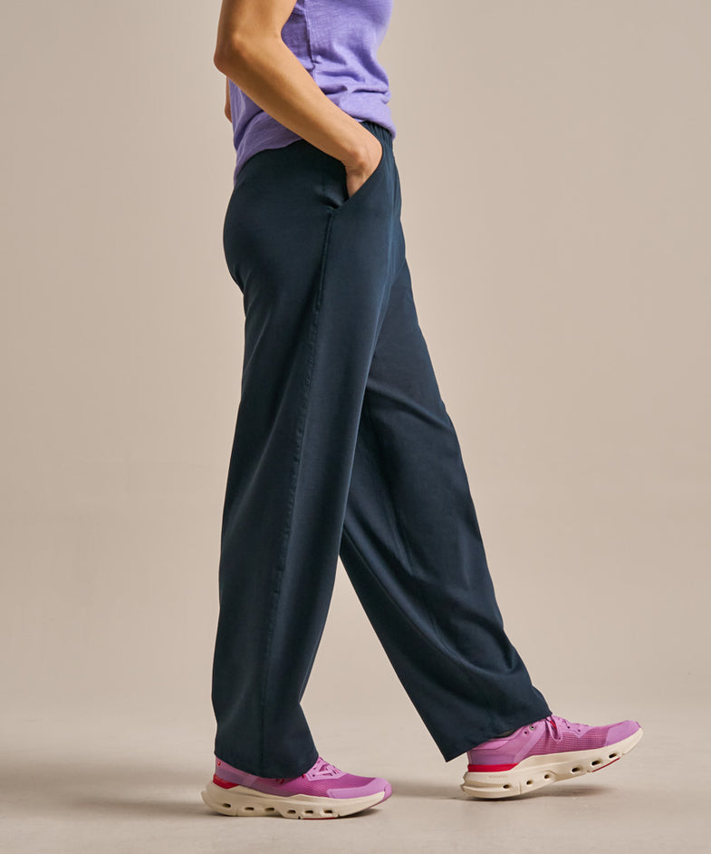 Bam2770 Tulip Yoga Pants Mariner Navy Clothing 2