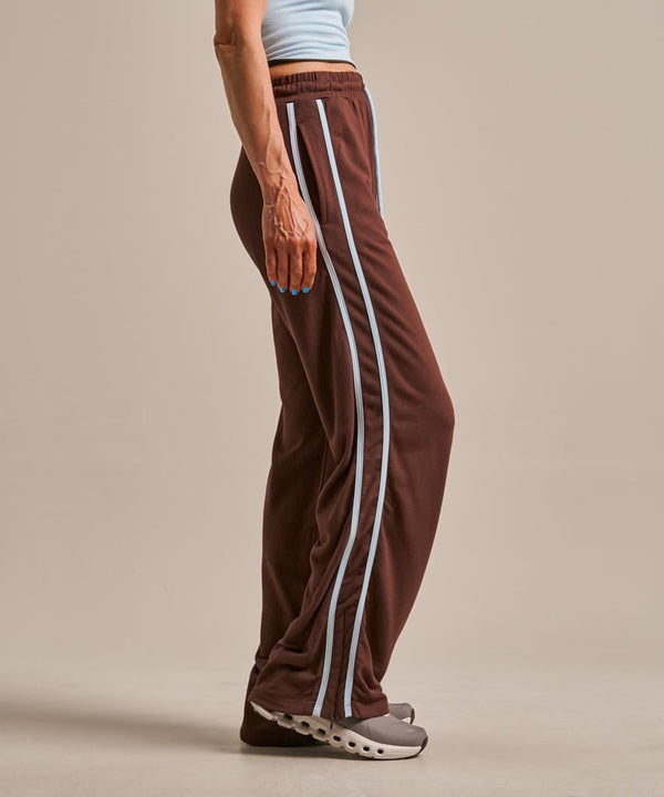 Bam2771 Sporty Straight Leg Jogger Conker Clothing 3