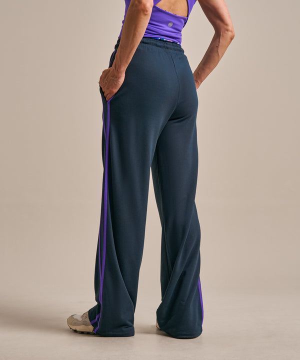 Bam2771 Sporty Straight Leg Jogger Mariner Navy Clothing 4
