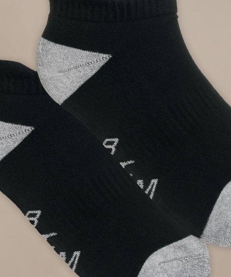 Bam2986 Trainer Socks Black Clothing 3
