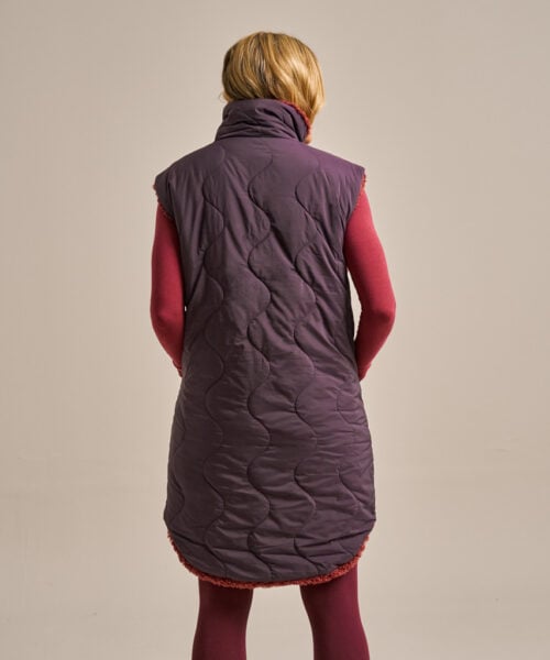 Bam2330 Reversible Longline Gilet Damson Clothing 11