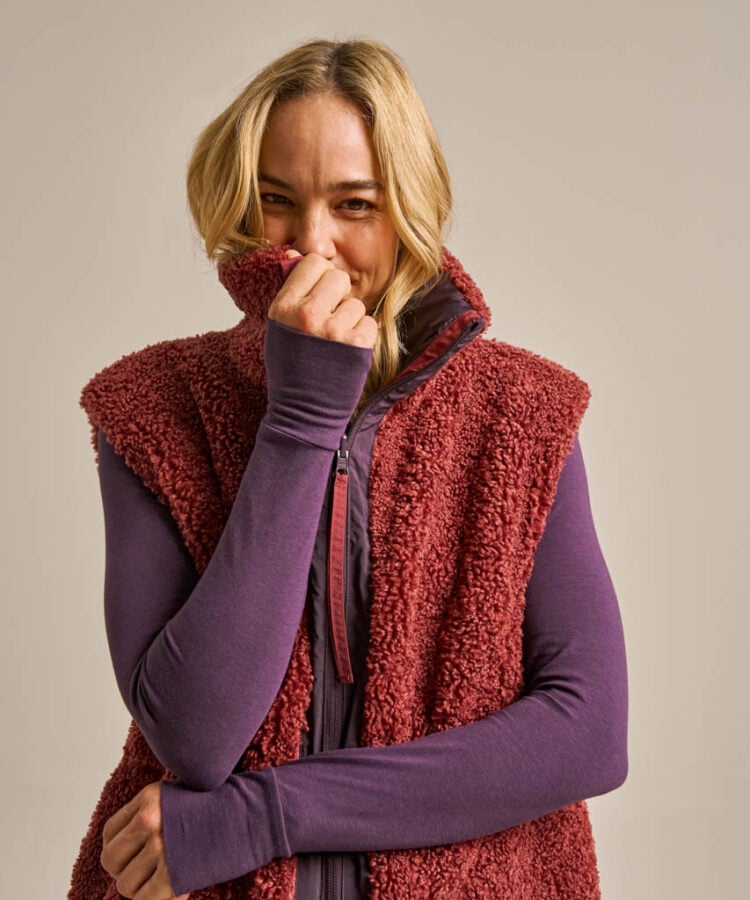 Bam2330 Reversible Longline Gilet Damson Clothing 5