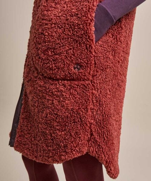 Bam2330 Reversible Longline Gilet Damson Clothing 6