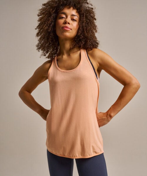Bam2582 Everyday Energy Pleat Vest Apricot Clothing 1
