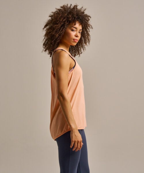 Bam2582 Everyday Energy Pleat Vest Apricot Clothing 3