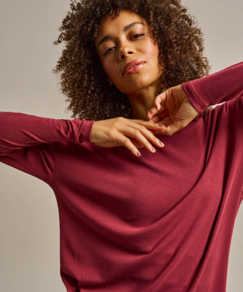 Bam2850 Long Sleeve Yoga Top Rose Garnet Clothing 1