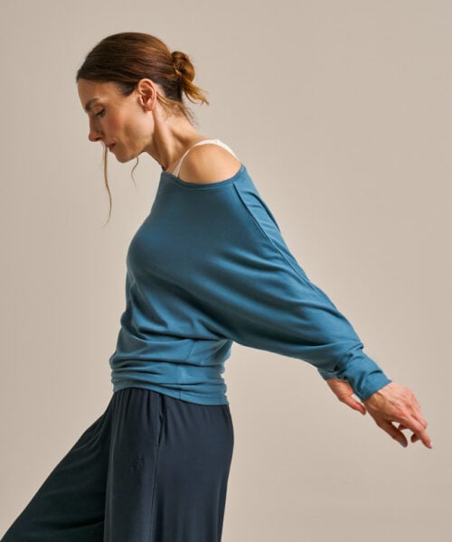 Bam2934 Drape Top Agate Blue Clothing 5