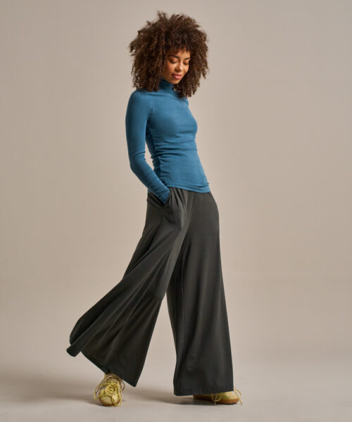 Bam2968 High Neck Top Agate Blue Clothing 7